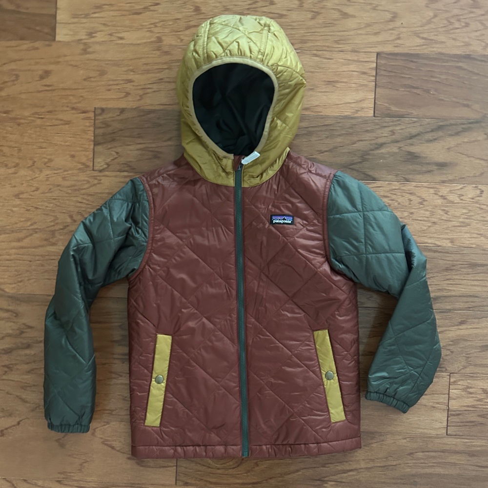 Excellent used Patagonia quilted hoodie- kids 7/8